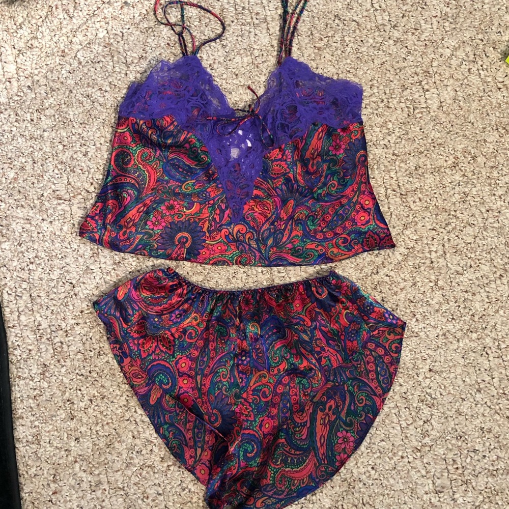 Victoria’s Secret cami and tap pant set size med.